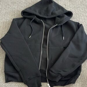 Sugar Kiss Black Cropped ZipUp (s)